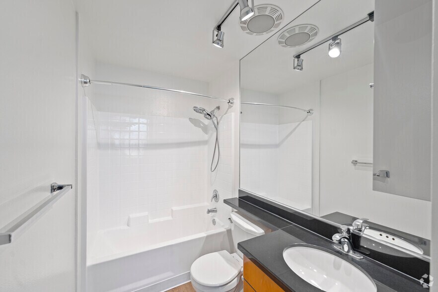 More Photos Of 65 W Dayton St, Pasadena Coworking Space