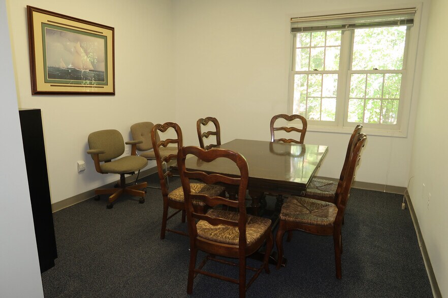 More Photos Of 502 Hamburg Tpke, Wayne Office For Sale