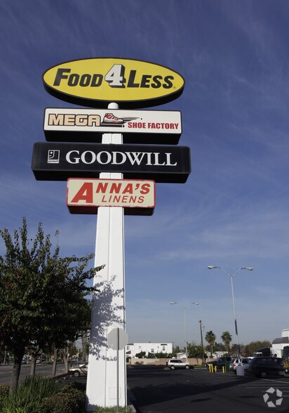 More Photos Of 117-135 N Beach Blvd, Anaheim Unknown For Lease