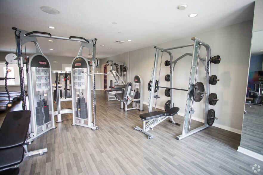 More Photos Of Mooreview Pky @ Loudoun County Pky, Ashburn Unknown For Lease