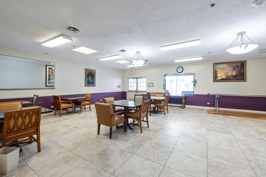 More Photos Of 151 SW 1st St, Dania Beach Assisted Living For Lease