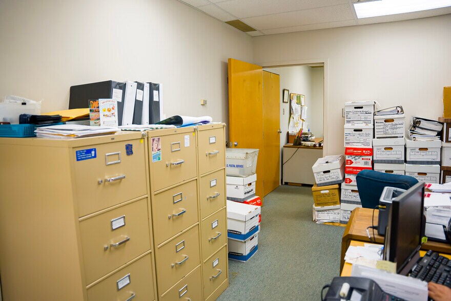 More Photos Of 1301 W Forest Grove Rd, Vineland Flex For Lease