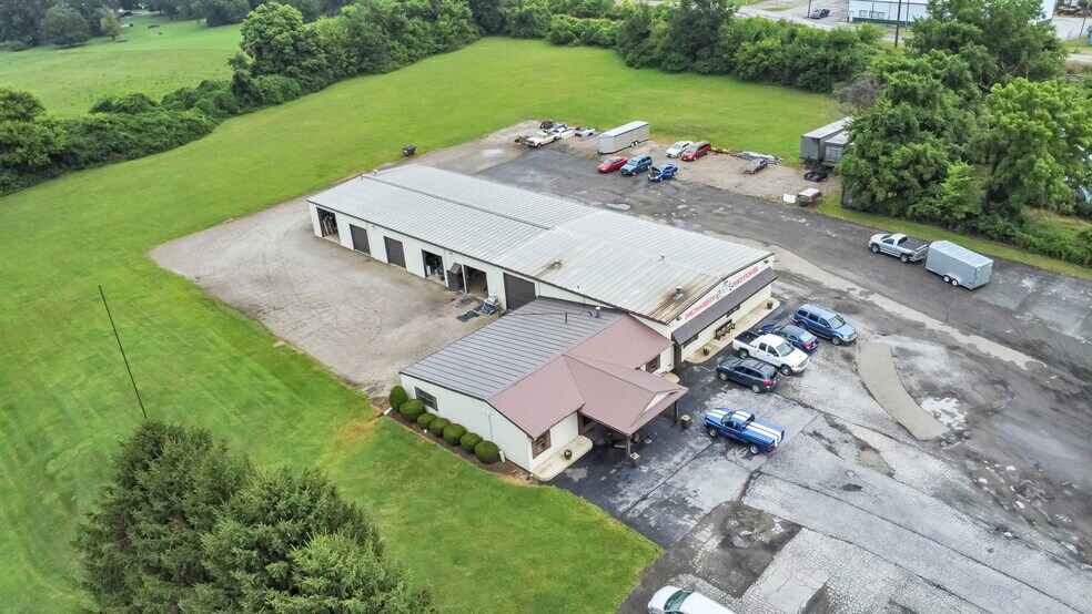 More Photos Of 544 W High St, Edison Auto Dealership For Sale