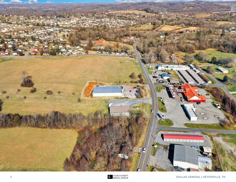 More Photos Of 2474 Boyds Creek Hwy, Sevierville Storefront For Sale