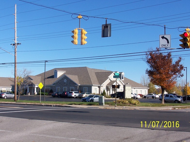 More Photos Of 1 Saredon Pl, Rochester Medical For Lease