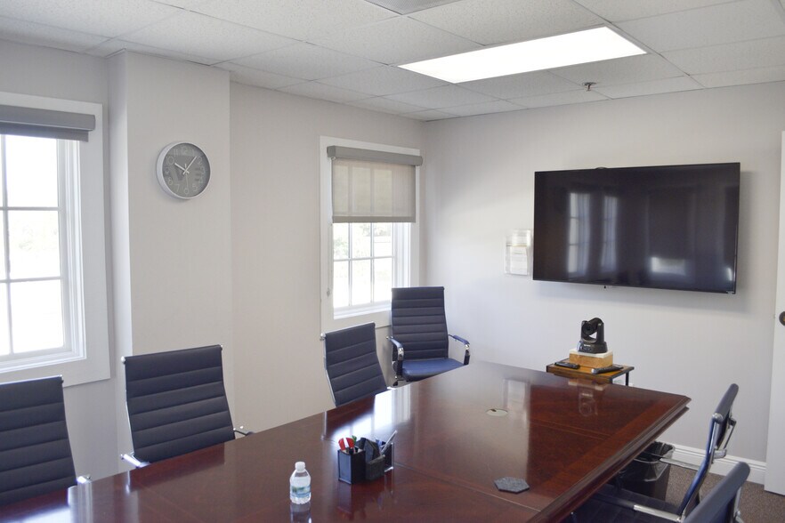 More Photos Of , Winter Park Office For Sale