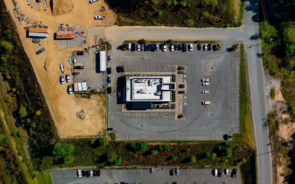 More Photos Of 214 Cross Roads Dr, Mount Hope Restaurant For Sale