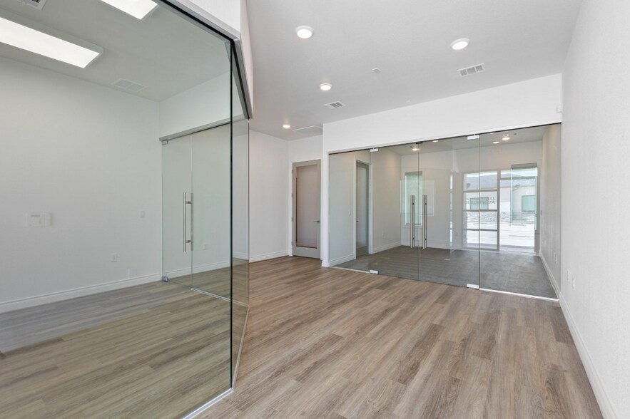 More Photos Of 19023 Stuebner Airline Rd, Spring Office For Sale