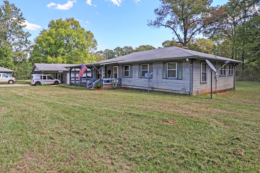 More Photos Of , Grapeland Unknown For Sale