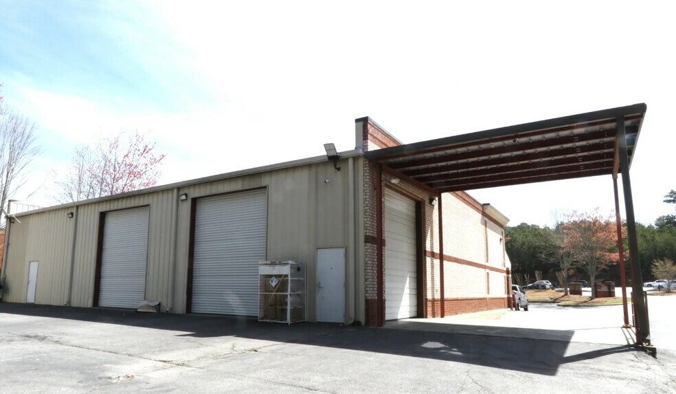 More Photos Of 5346 Palmero Ct, Buford Light Distribution For Sale