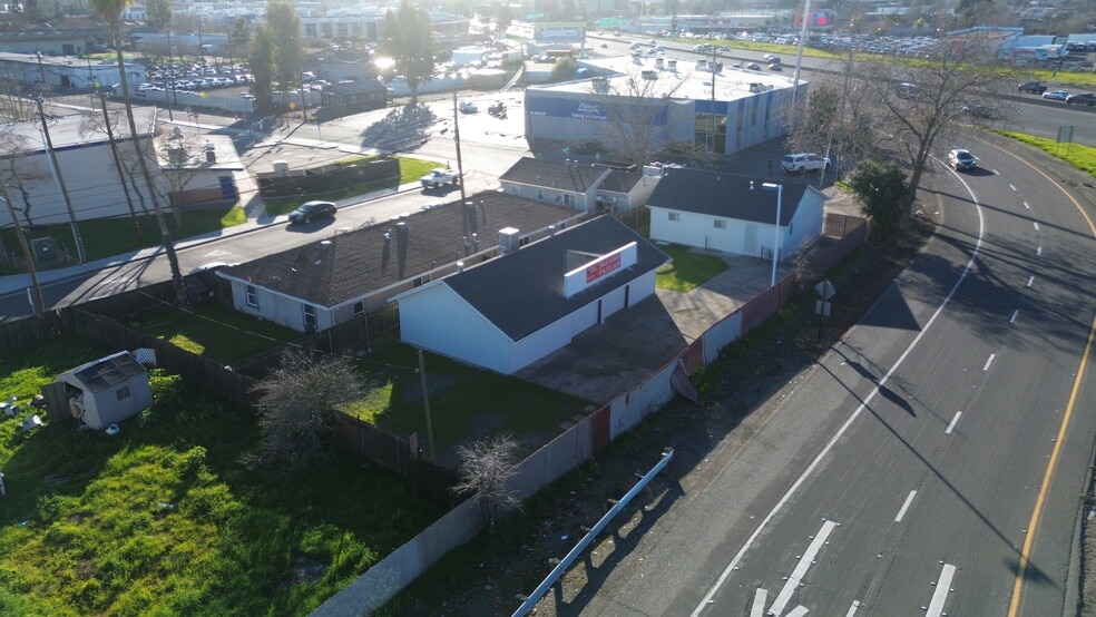 Primary Photo Of 2424 Cormorant Way, Sacramento Warehouse For Sale