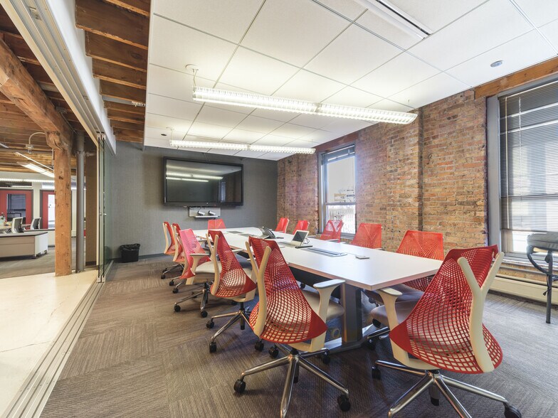 More Photos Of 400 W Erie St, Chicago Loft Creative Space For Lease