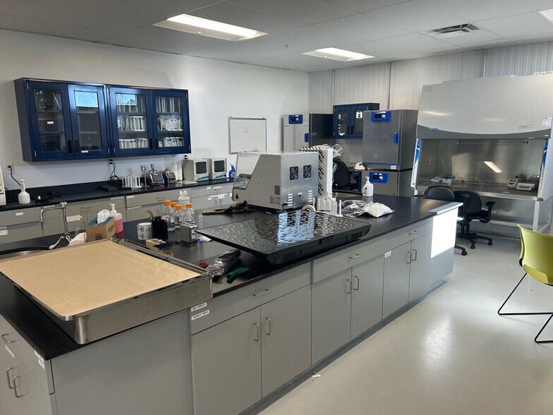 More Photos Of 260 Midway Dr, Union Manufacturing For Lease