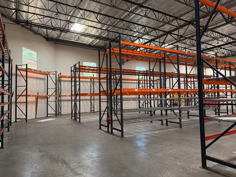 More Photos Of 709 E Cedar St, Ontario Warehouse For Lease