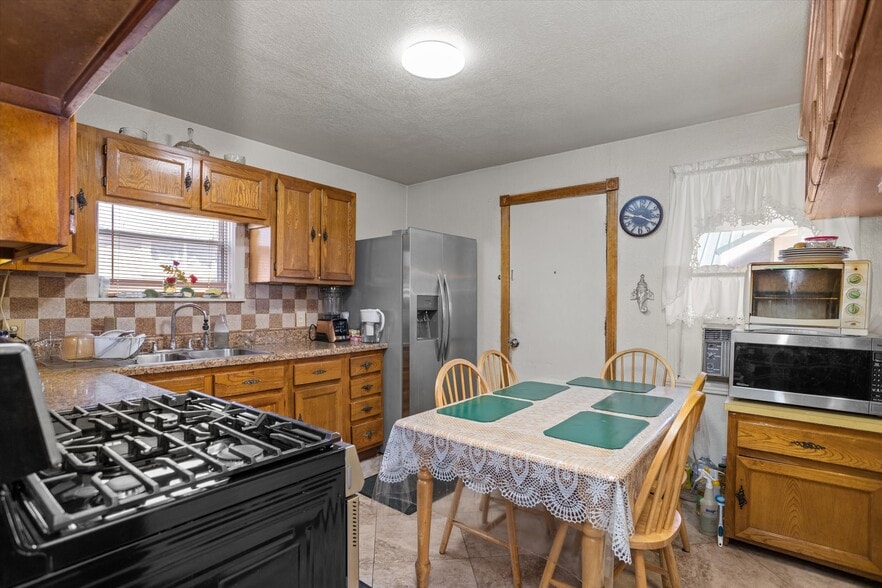 More Photos Of 1706 S 1st St, Lufkin Hotel For Sale