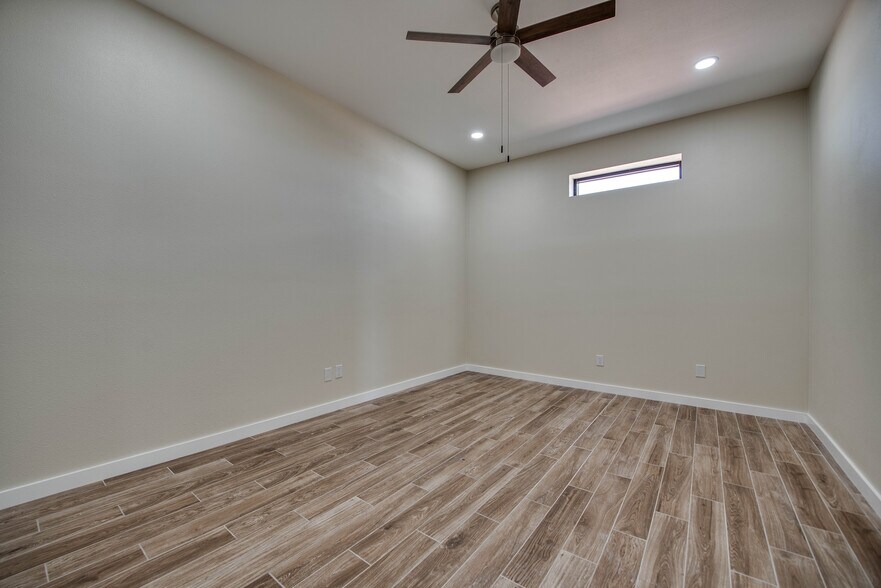 More Photos Of 1808 N FM 1788, Midland Warehouse For Lease