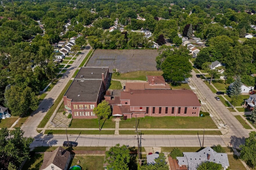 More Photos Of 26123 McDonald St, Dearborn Heights Religious Facility For Lease