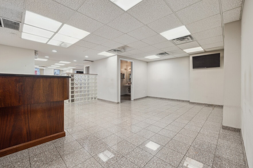 More Photos Of 13 Elizabeth St, New York Storefront Retail Residential For Lease