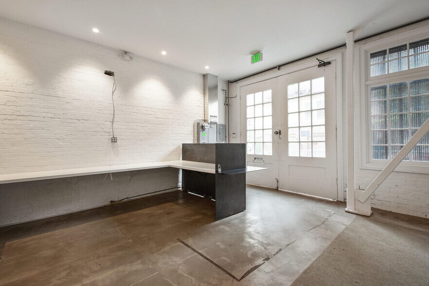 More Photos Of 90 Cedar St, San Francisco Warehouse For Lease