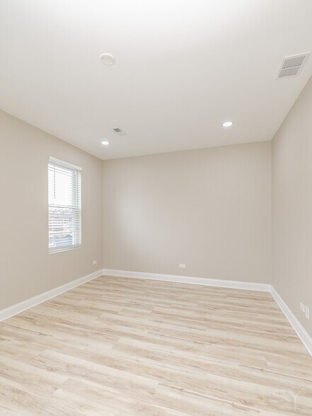 More Photos Of 851 Springfield ave, Chicago Apartments For Sale