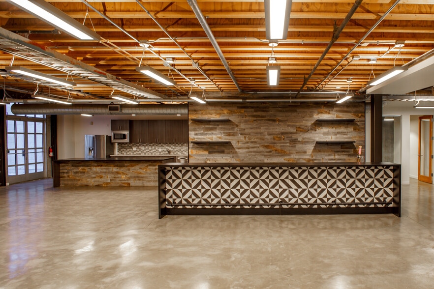 More Photos Of 10441 Jefferson Blvd, Culver City Loft Creative Space For Sale
