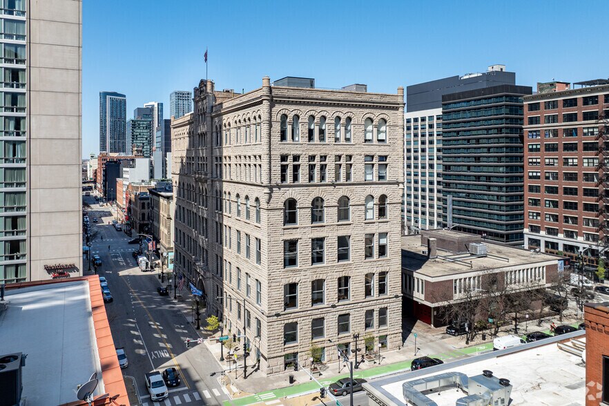 More Photos Of 54 W Hubbard St, Chicago Office For Lease