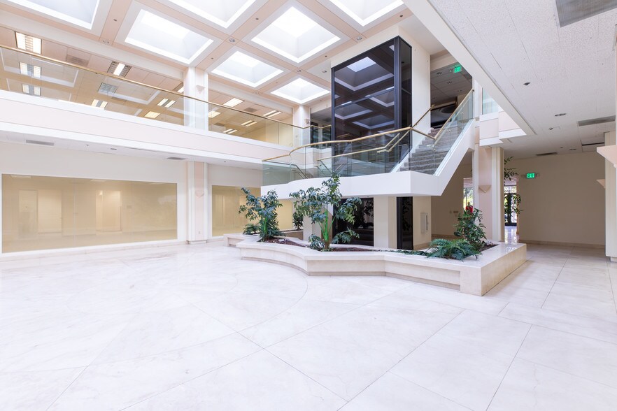 More Photos Of 21100 Erwin St, Woodland Hills Office For Sale