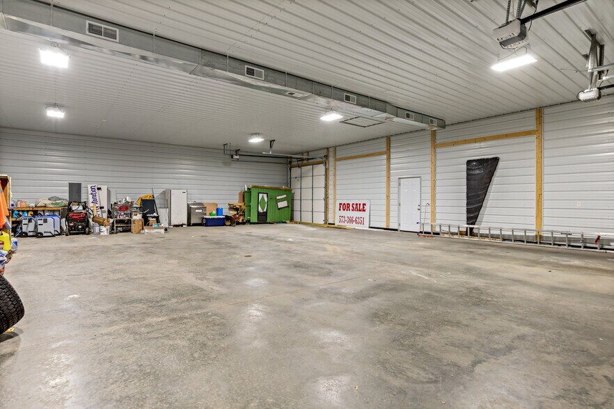 More Photos Of 516-522 Benham St, Bonne Terre Office For Lease