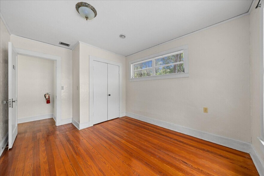 More Photos Of 2206 SE 3rd Ave, Ocala Office Residential For Sale
