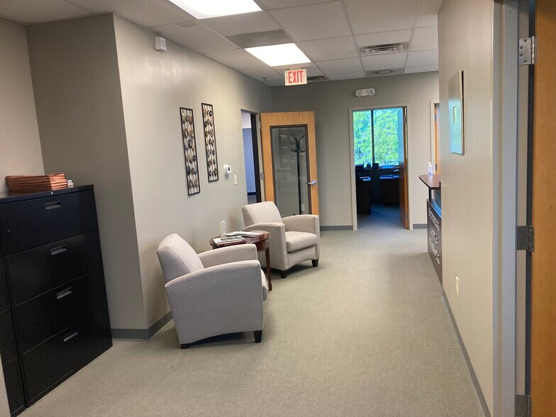 More Photos Of 400 S Greenwood Ave, Easton Office For Sale