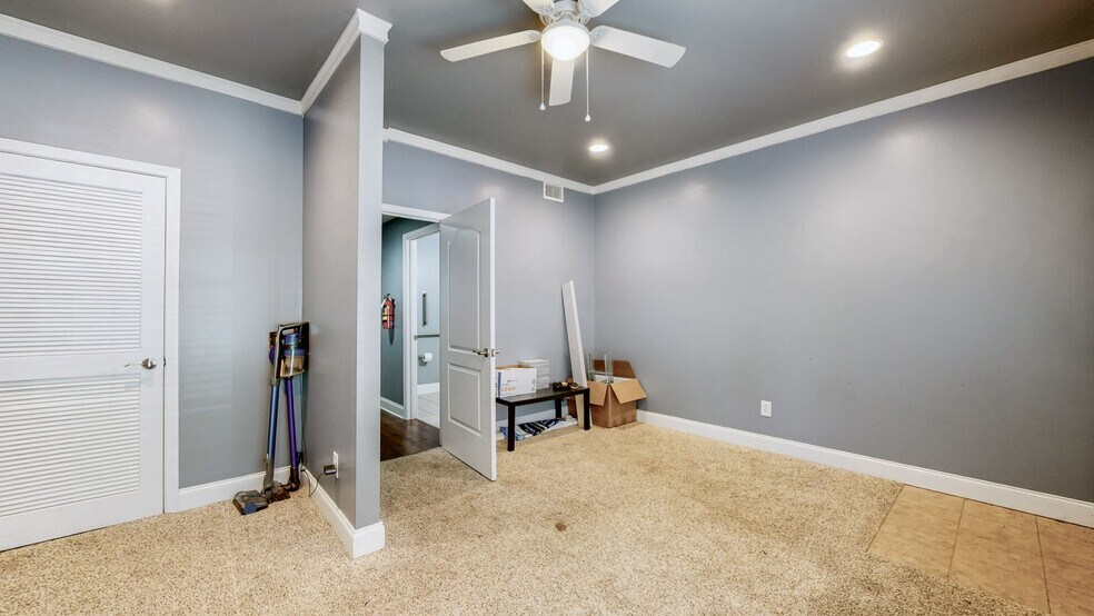 More Photos Of 239 Veterans Pky, Murfreesboro Office For Sale