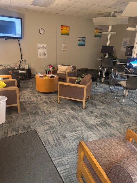 More Photos Of 10785 Bennett Rd, Dunkirk Schools For Sale