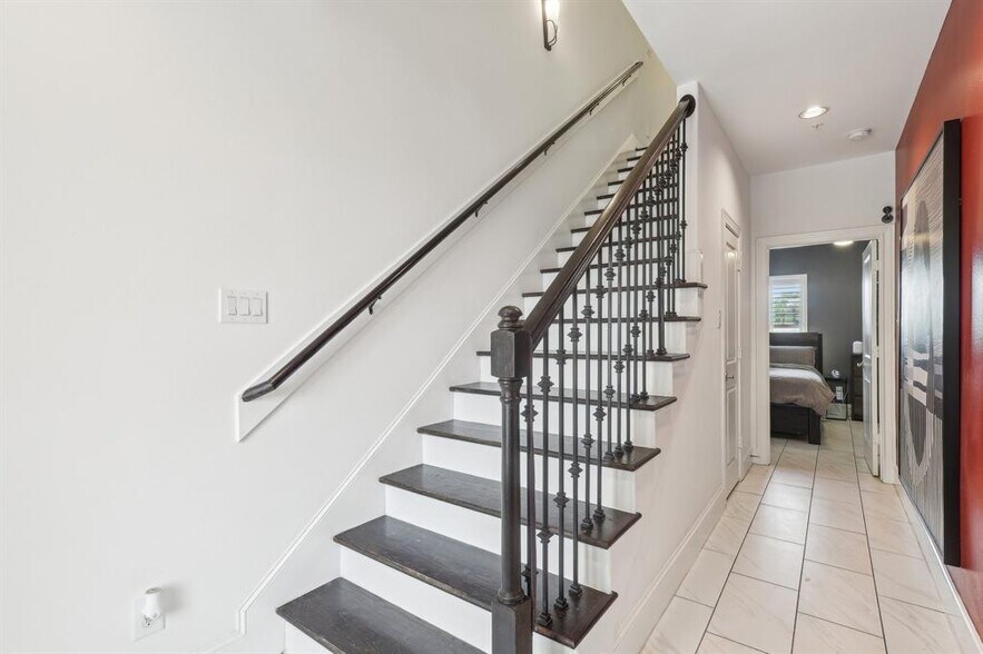 More Photos Of 3912 Ennis St, Houston Specialty For Sale