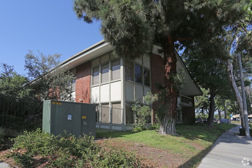 More Photos Of 14101 Yorba St, Tustin Office For Sale