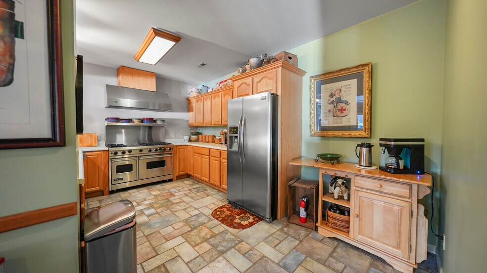 More Photos Of 1117 Dogwood Rd, Lake Ozark Multifamily For Sale