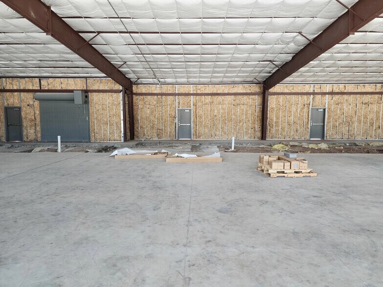 More Photos Of 24 Hospital Dr, Abilene Storefront Retail Office For Lease