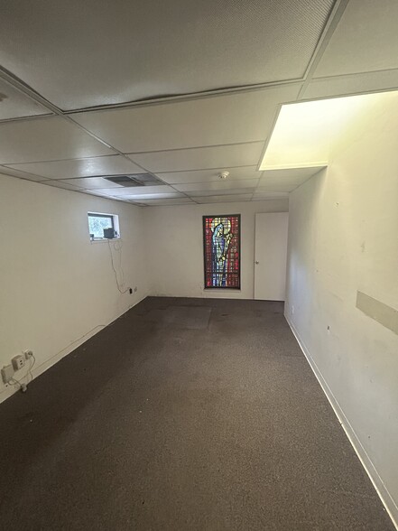 More Photos Of 4242 Gypsy St, Sarasota Warehouse For Sale