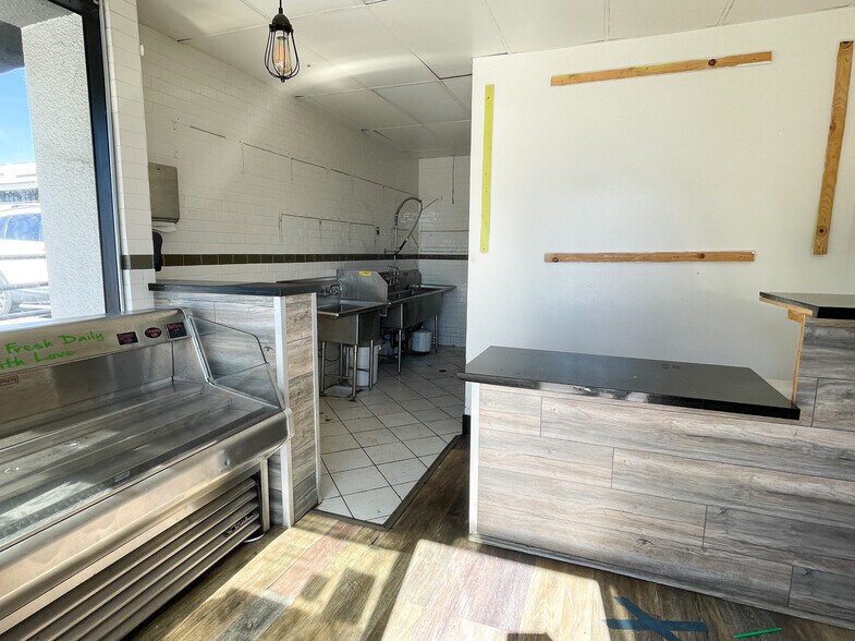 More Photos Of 7101-7135 W Sunset Blvd, Los Angeles Unknown For Sale