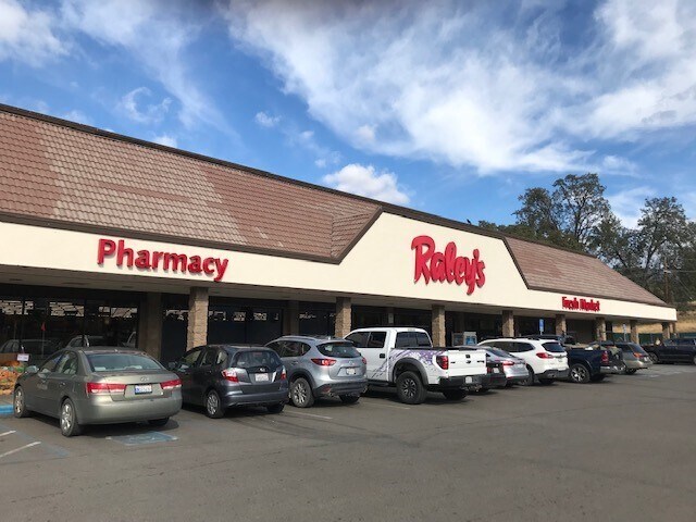 More Photos Of 40041 Highway 49, Oakhurst Unknown For Lease