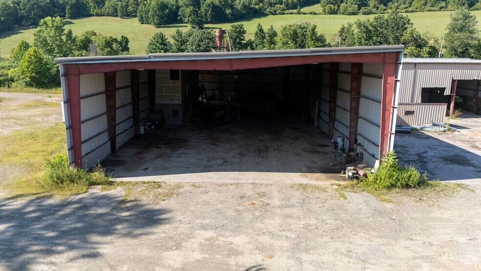 More Photos Of 398 Main St, Roulette Warehouse For Sale