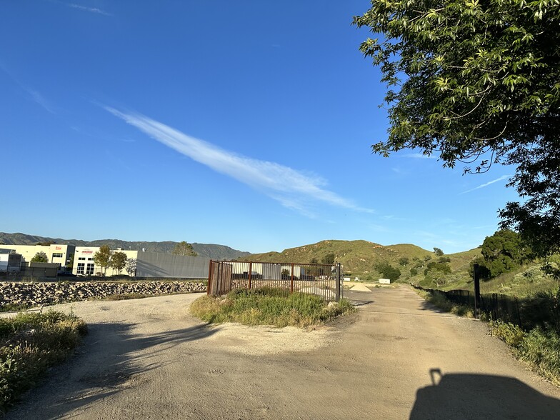 Primary Photo Of 1750 S Tapo St, Simi Valley Land For Lease