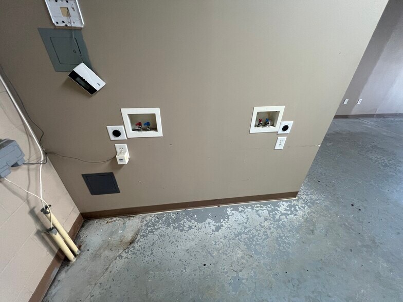 More Photos Of 2130-2146 Cobbs Ford Rd, Prattville Freestanding For Lease