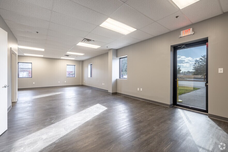 More Photos Of 138 Industrial Blvd, Rincon Warehouse For Lease