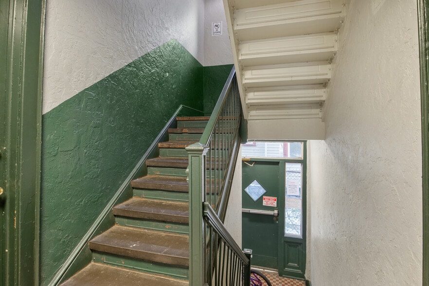 More Photos Of 1000 Bellevue Ave, Syracuse Apartments For Sale