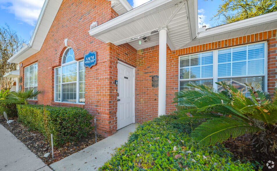 More Photos Of 6817 Southpoint Pky, Jacksonville Loft Creative Space For Lease