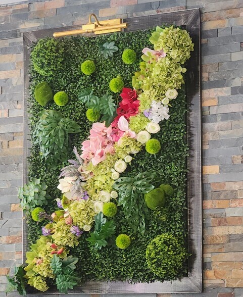 More Photos Of 450 Maple Ave E, Vienna Unknown For Lease