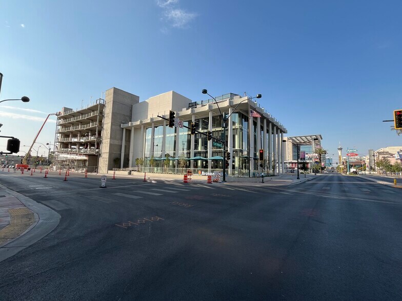 More Photos Of 201 S Las Vegas Blvd, Las Vegas Office For Sale