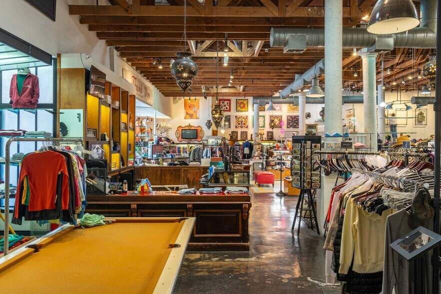 More Photos Of 150 S La Brea Ave, Los Angeles Storefront For Lease