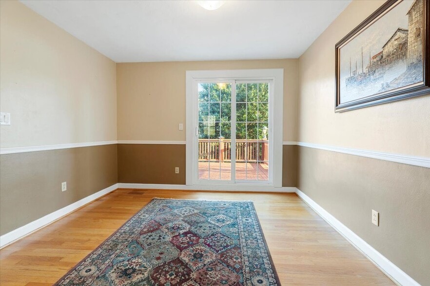 More Photos Of 1356 Coopers Cove Rd, Hardy Specialty For Sale