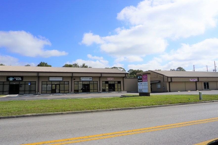 More Photos Of 6520 Fort King Rd, Zephyrhills Storefront Retail Office For Lease